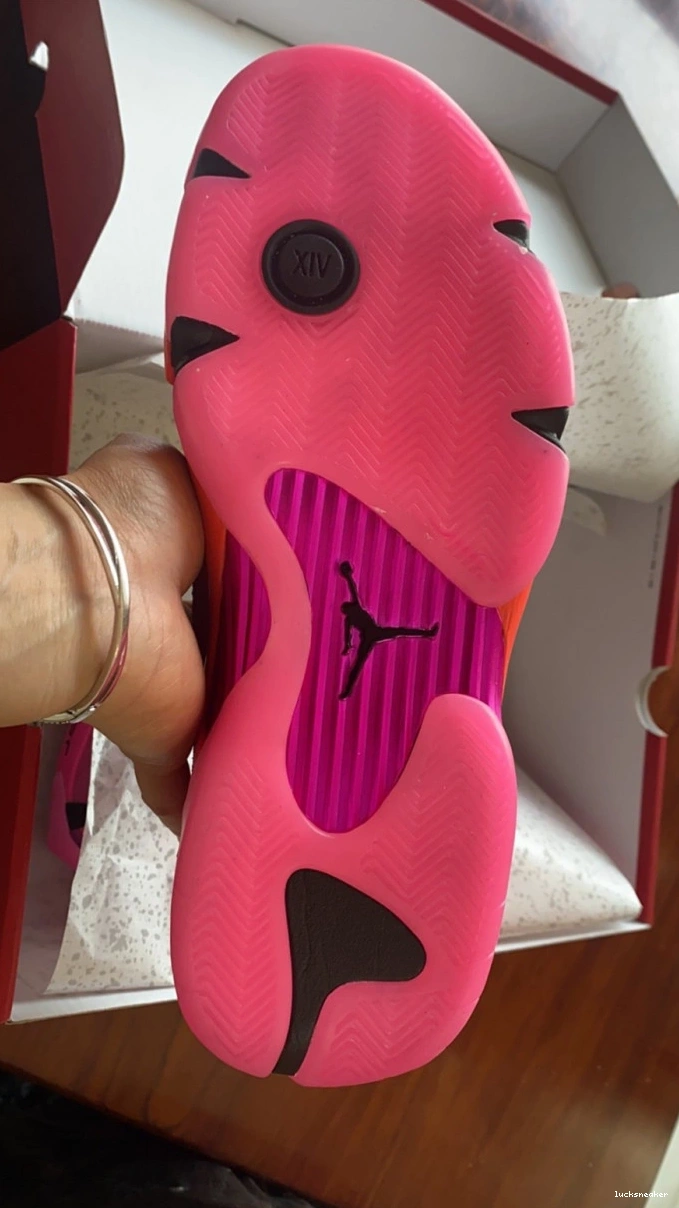 Reps LUCY Shocking DH4121-600 (W) Pink 14 Retro Low Jordan 0716